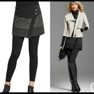 CAbi Swathe Skirt Size Small